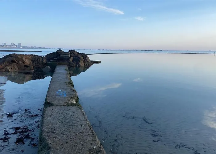 Eden House Apartment