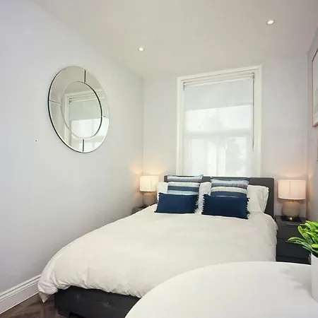 Apartment Eden House - & *