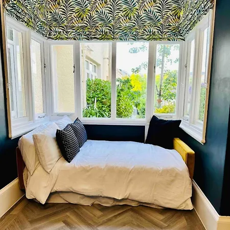 Apartment Eden House - & Saint Helier